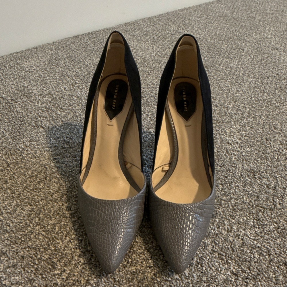 ZARA WOMAN Gray Black Suede Textured Pointed Toe Stiletto Pumps